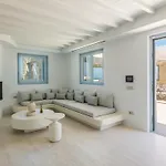 Villa Kiya - Beachfront Villa With Mykonos Town And Sunset Views