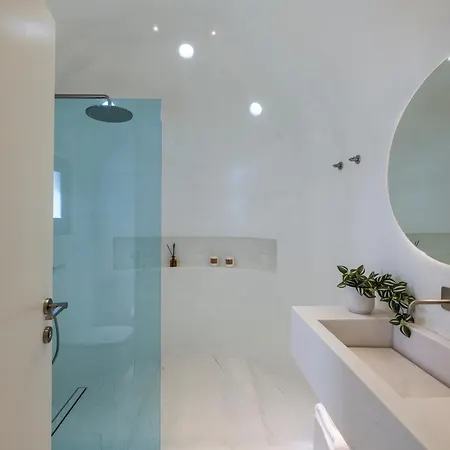 Kiya - Beachfront With And Sunset Views