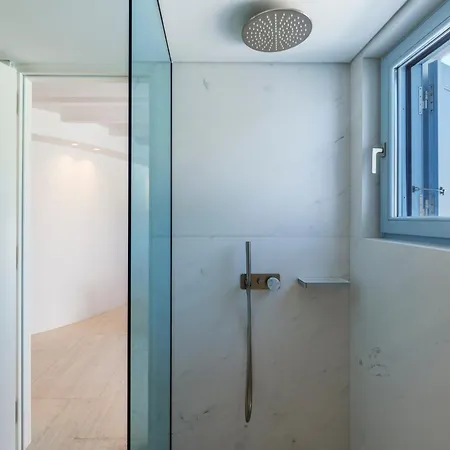 Vila Kiya - Beachfront With And Sunset Views
